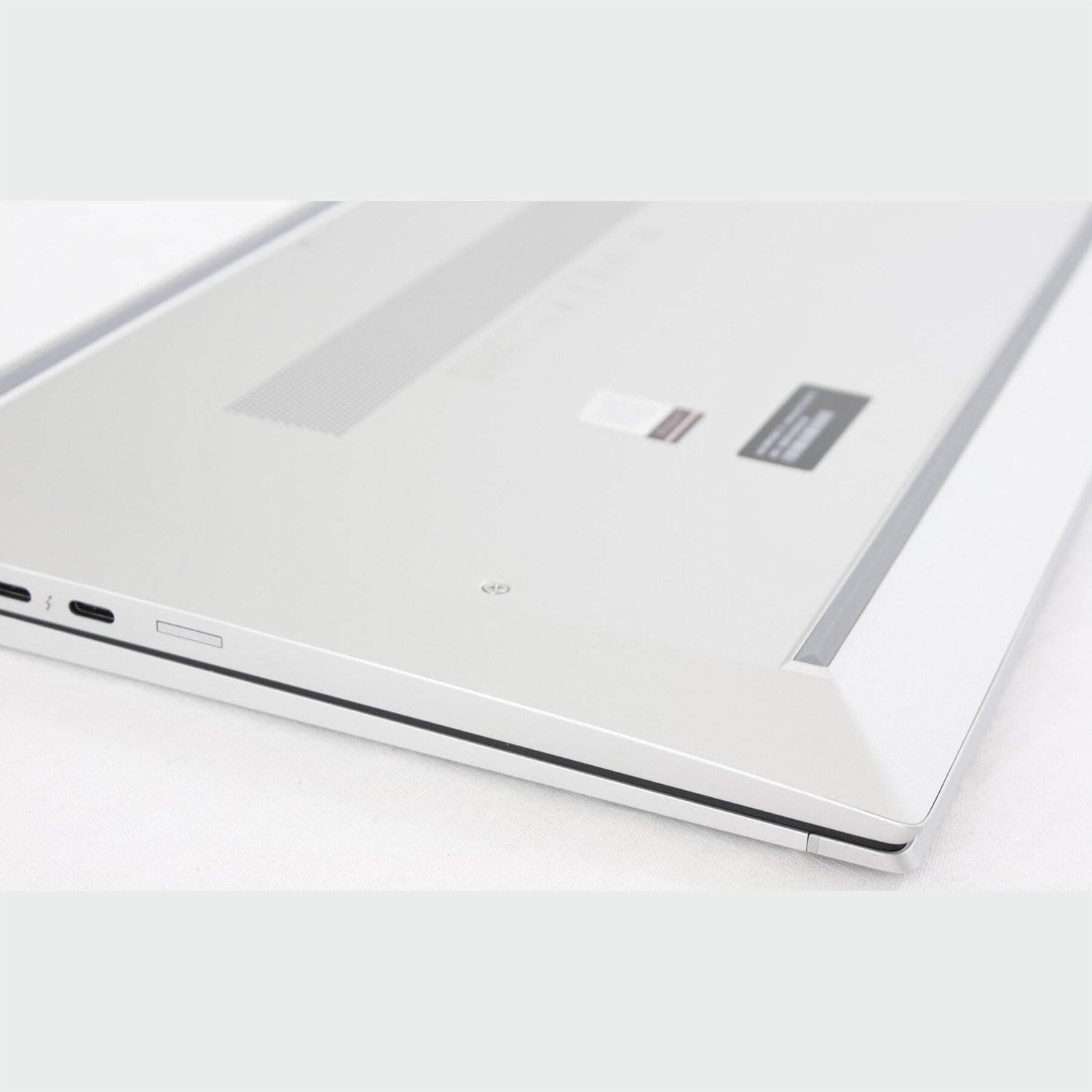 HP EliteBook 830 G7 - i7-10510U, 16GB RAM, 512GB SSD